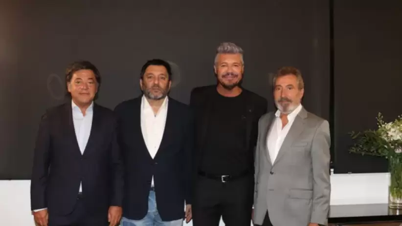 (De izq a der: Gustavo Scaglione, Gabriel Hochbaum, Marcelo Tinelli y Daniel Vila).
