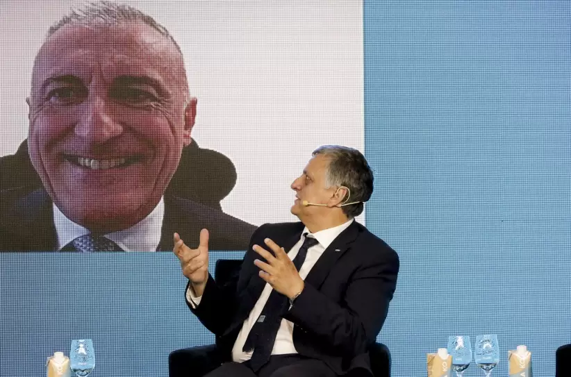 summit energy 2025 - 2do panel - el ingreso de un gigante - guido brusco - eni -_c8a9753