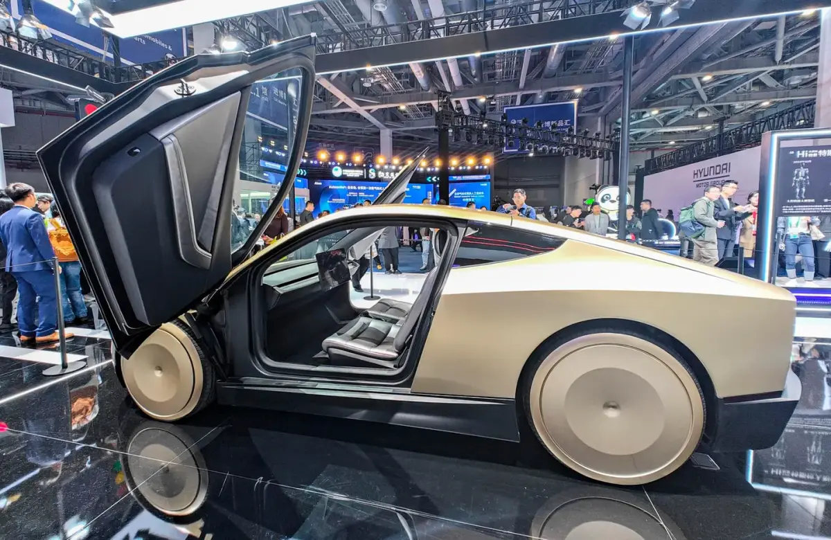 Tesla confirma el lanzamiento del Cybercab, su robotaxi sin volante ni pedal de freno
