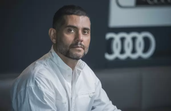 De su Catamarca natal a conquistar el mundo: el diseador argentino que fue elegido por las principales marcas de lujo