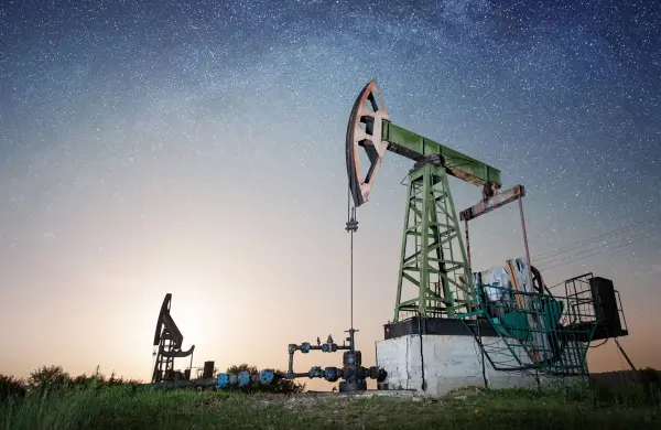 El nuevo shock petrolero reordena el tablero emergente: crecimiento en riesgo, inflación bajo presión y bancos centrales en pausa