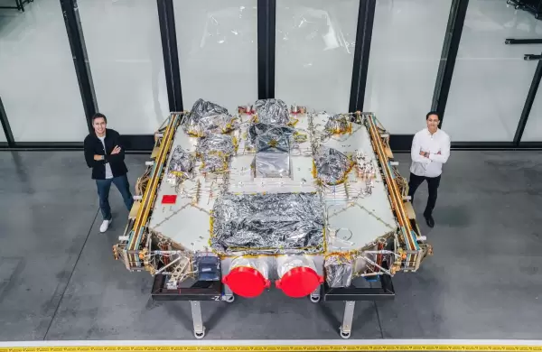 Los hermanos que crearon una startup de US$ 3.000 millones con satélites