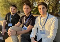 Son amigos, crearon una solución de IA para hoteles y en dos años llegaron a 500 clientes de 20 países