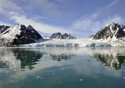 La isla europea para vivir y trabajar sin visa... pero está prohibido tener gatos