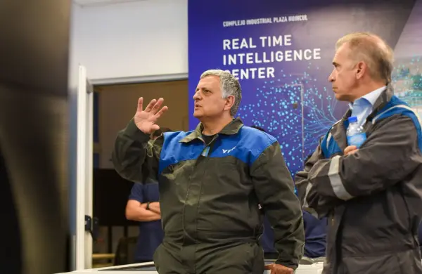 YPF inauguró la primera sala integrada con inteligencia artificial avanzada del país