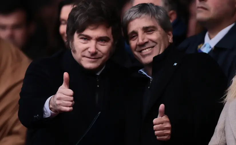 Reservas y una profecía autocumplida: el mercado espera que el riesgo país perfore los 500 antes de fin de año