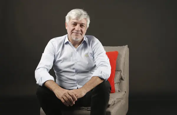 Dólares del colchón: "Es ingenuo pensar que el plan va a dinamizar el consumo interno" según el economista Ricardo Delgado