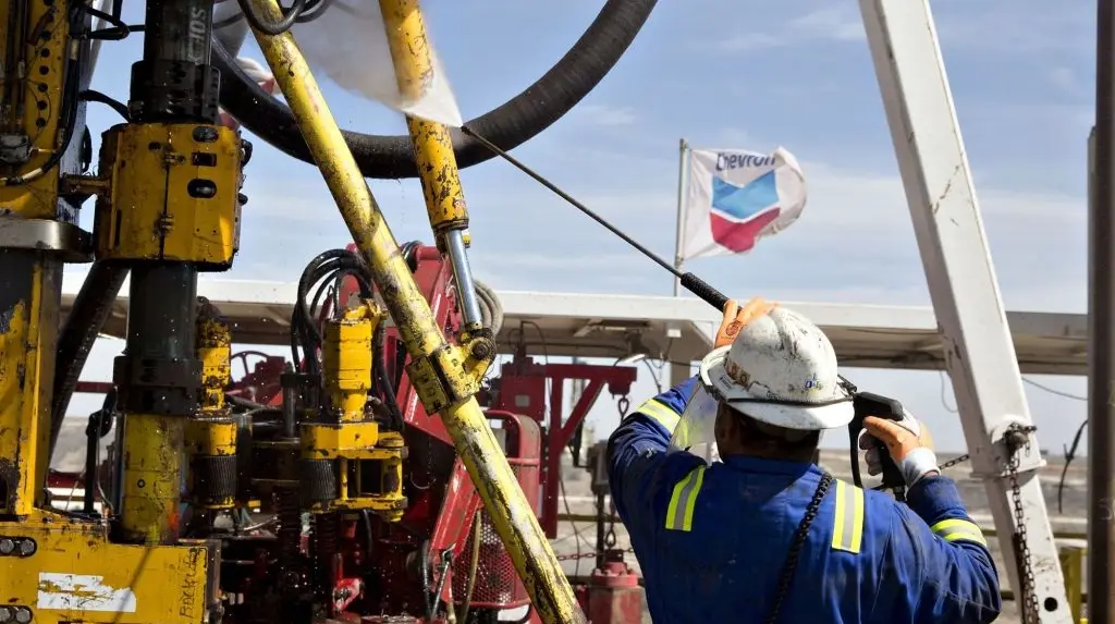 Estados Unidos controlará una quinta parte de las reservas de petróleo de Venezuela durante 100 años