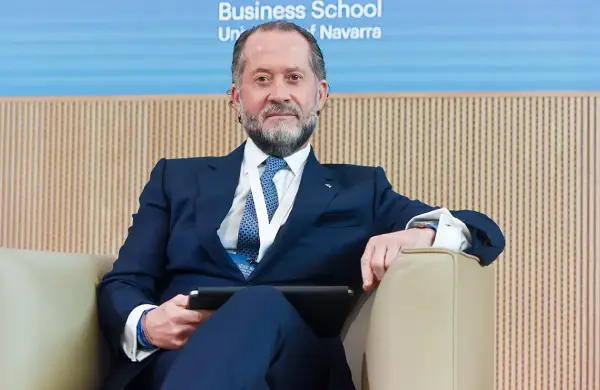 Quién es el único multimillonario venezolano en la lista Forbes y por qué su fortuna no peligra tras la intervención de Trump