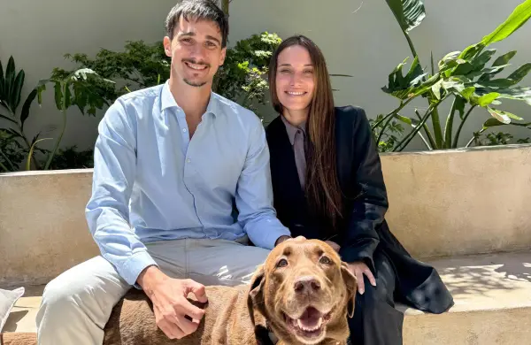 Es veterinaria y dio un giro a su carrera para crear una empresa de alimentación BARF que revoluciona el mercado de mascotas