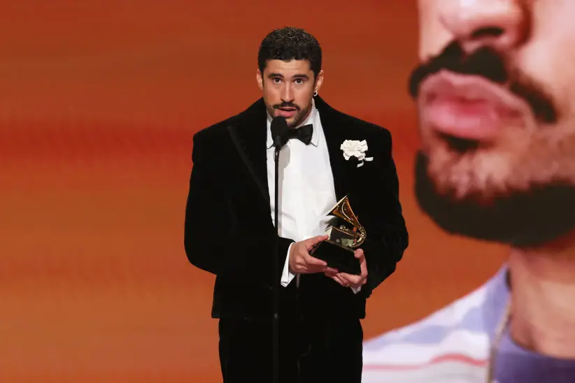 68th GRAMMY Awards - Show
LOS ANGELES, CALIFORNIA - FEBRUARY 01: Bad Bunny accepts the Album of the Year award for "DeBÍ TiRAR MáS FOToS" onstage dur