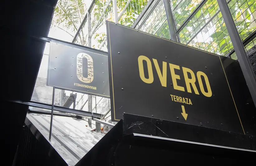 overo_0005_cartel terraza