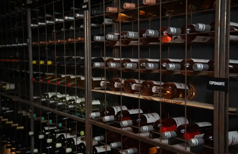 overo_0007_vinoteca cava