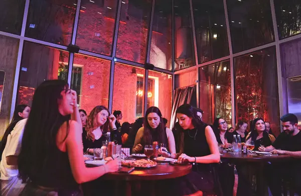 Anti San Valentín: las propuestas que convirtieron al 13 de febrero en un éxito