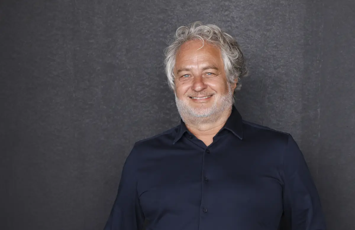 "¿Qué debería estudiar mi hijo?”: la respuesta de Guibert Englebienne, con una advertencia sobre la IA