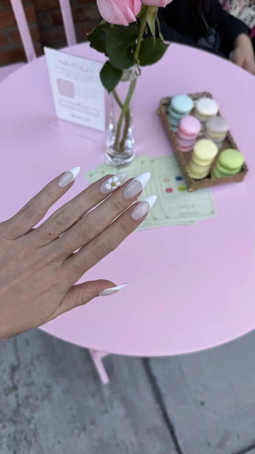 Niki Beauty Bar Nicole Barata