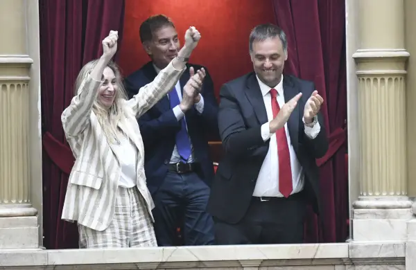 Flexibilidad, cambios en indemnizaciones y límites sindicales: el mapa de la reforma aprobada en Diputados