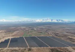 Genneia cierra un acuerdo con BID Invest por hasta US$ 320 millones en nuevos desarrollos renovables 