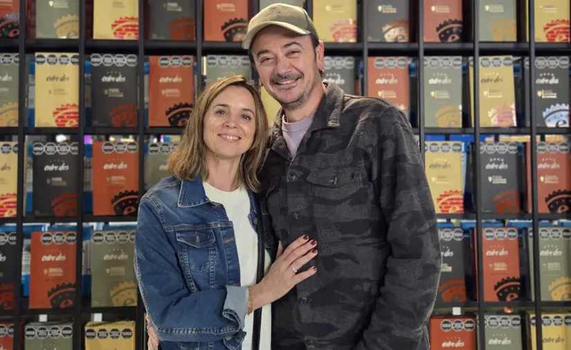 Entre Dos: la pareja de Mendoza que produce 12 millones de alfajores premium por año