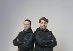 Tres fundadores, una apuesta audaz y US$4,2 millones: la startup que quiere crear barcos que navegan solos