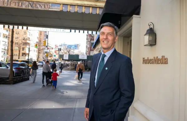 Gómez Minujín en Forbes NY Sessions: "A los inversores les decimos que ahora sí crean en Argentina"