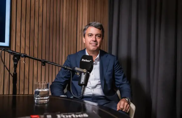 Demián Pintos, CEO de Philipp Morris en NYStudio: "Nuestra meta es que los cigarrillos terminen en los museos"