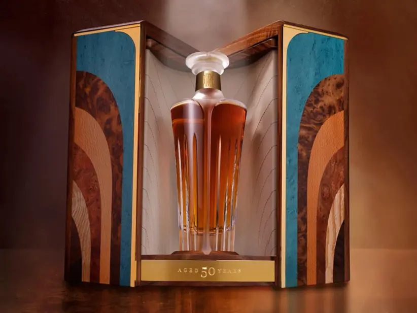 whiskey ok_0004_mvr_2025_silent_distillery_chapter_6_kv1_4x5_ac186eb5-54a7-474e-83d1-ed618b1641dd_844x864