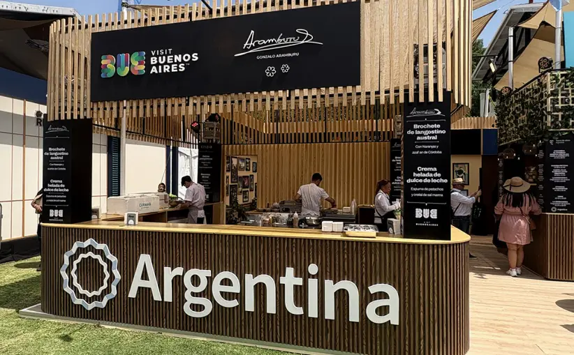 aramburu stand visit buenos aires