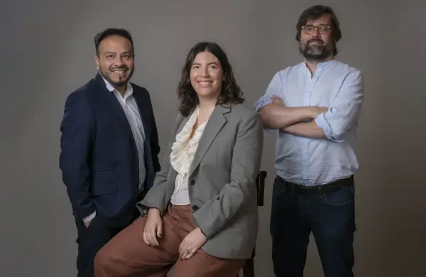 La nueva gobernanza de la IA: poder, regulación y el riesgo de avanzar sin dirección