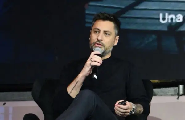 Es argentino y está detrás de un holding deportivo que alcanzó una valuación de US$ 5 millones