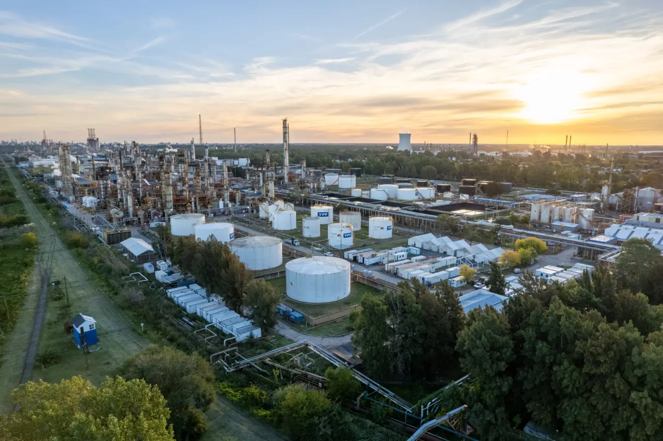 Refinería YPF La Plata