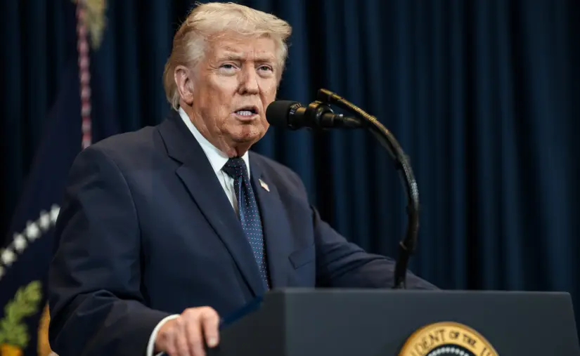 La frágil tregua en Medio Oriente desplomó el precio del petróleo y animó a inversores pero se teme que el alivio sea pasajero