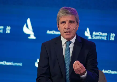 El lado B de la estrategia de financiamiento del Gobierno que inquieta a los inversores