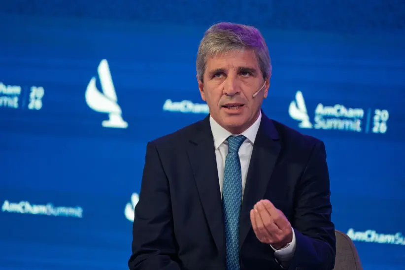 Luis Caputo en el AmCham Summit 2026(Foto: AmCham)