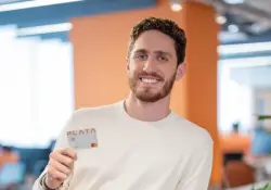 Una fintech rompe récords en América Latina y pone presión a Mercado Pago y Nubank en la región