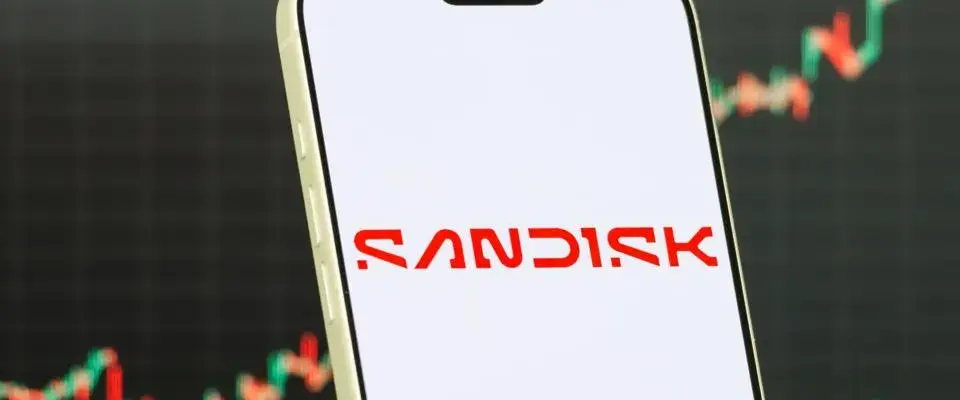 Qué hace la compañía que se sumará al NASDAQ-100 y sus acciones se dispararon 2700% en un año