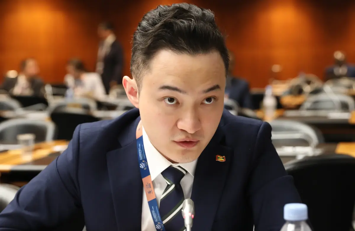 Quién es el multimillonario crypto Justin Sun, que ahora lleva a la Justicia a la empresa de los Trump