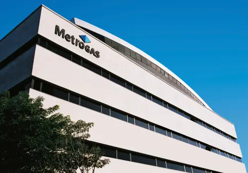 YPF recibió 13 ofertas por Metrogas y prepara una segunda ronda con las más competitivas