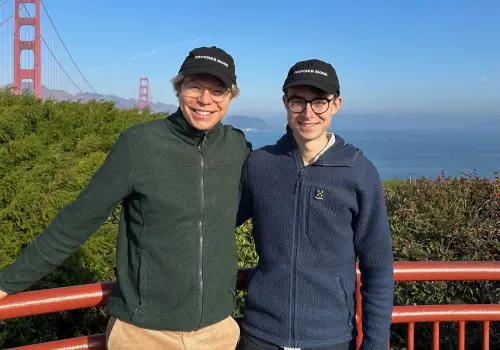 Fundaron una startup y le dieron una tarjeta de crédito corporativa a una IA para que abriera un local: ya opera en EE.UU. y Suecia