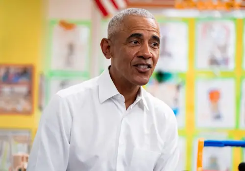 Obama defiende la independencia institucional y critica los "negocios paralelos" en la Casa Blanca