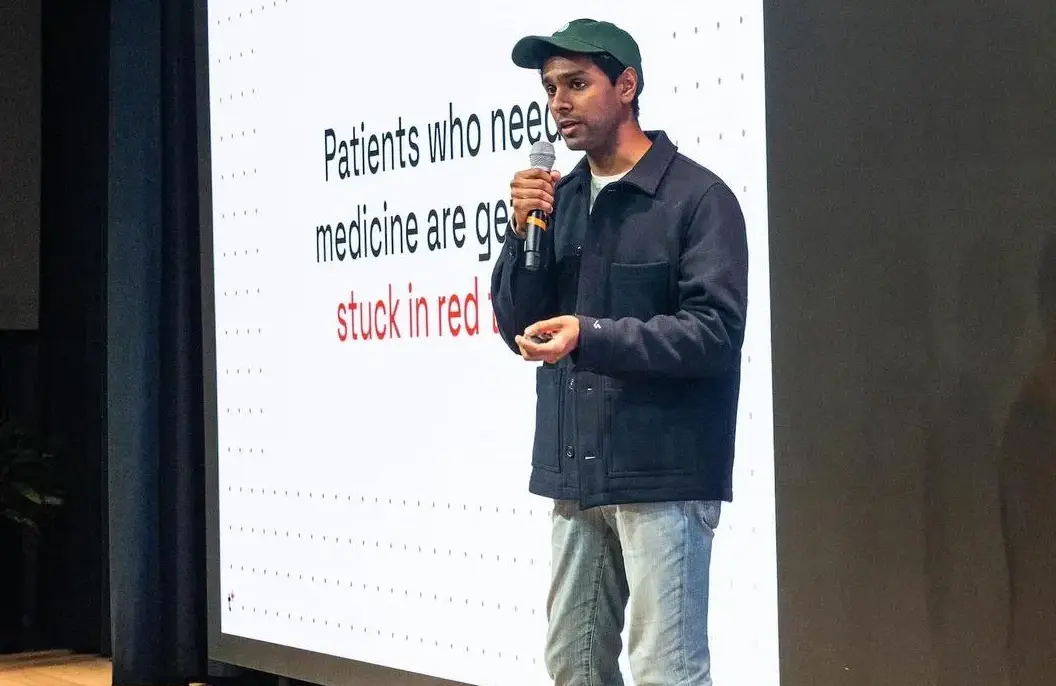 (vier L6) Tiene 31 años, creó una empresa de IA para recetas médicas y ya vale US$ 1.000 millones