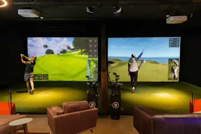 Five Iron Golf lanzó Five Iron Tournaments, la primera plataforma nacional de competición de golf indoor con premios en efectivo.