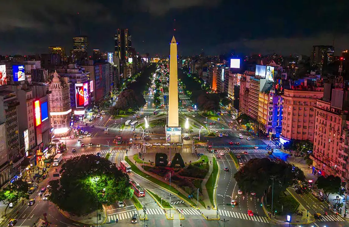 Obelisco, 90 años del gran altar porteño: del pedido de demolición a patrimonio emocional de la calle