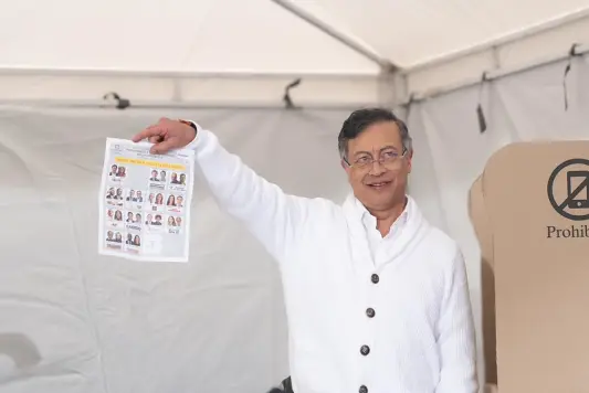 Gustavo Petro (SE PUEDE UAR - Andrea Puentes - Ovidio González/ Presidencia de la República de Colombia