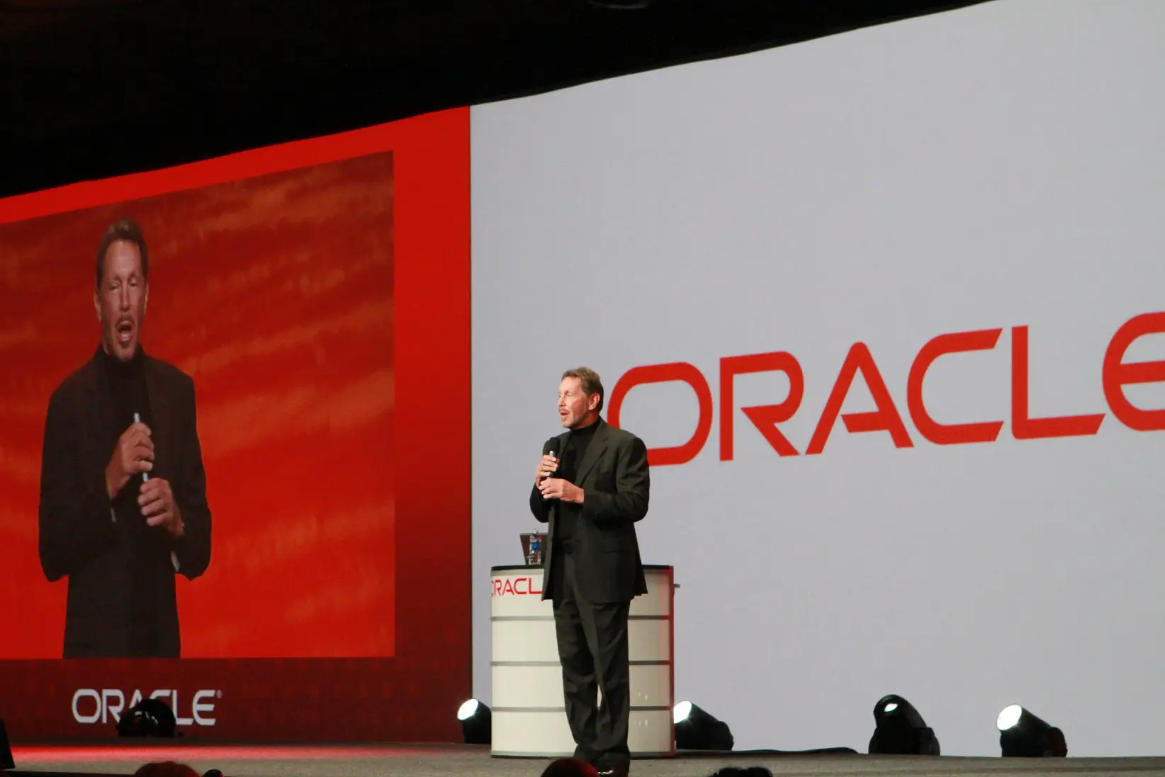 SE PUEDE USAR/ Larry Ellison (Foto: Ilan Costica, CC BY-SA 4.0 <https://creativecommons.org/licenses/by-sa/4.0>, via Wikimedia Commons).