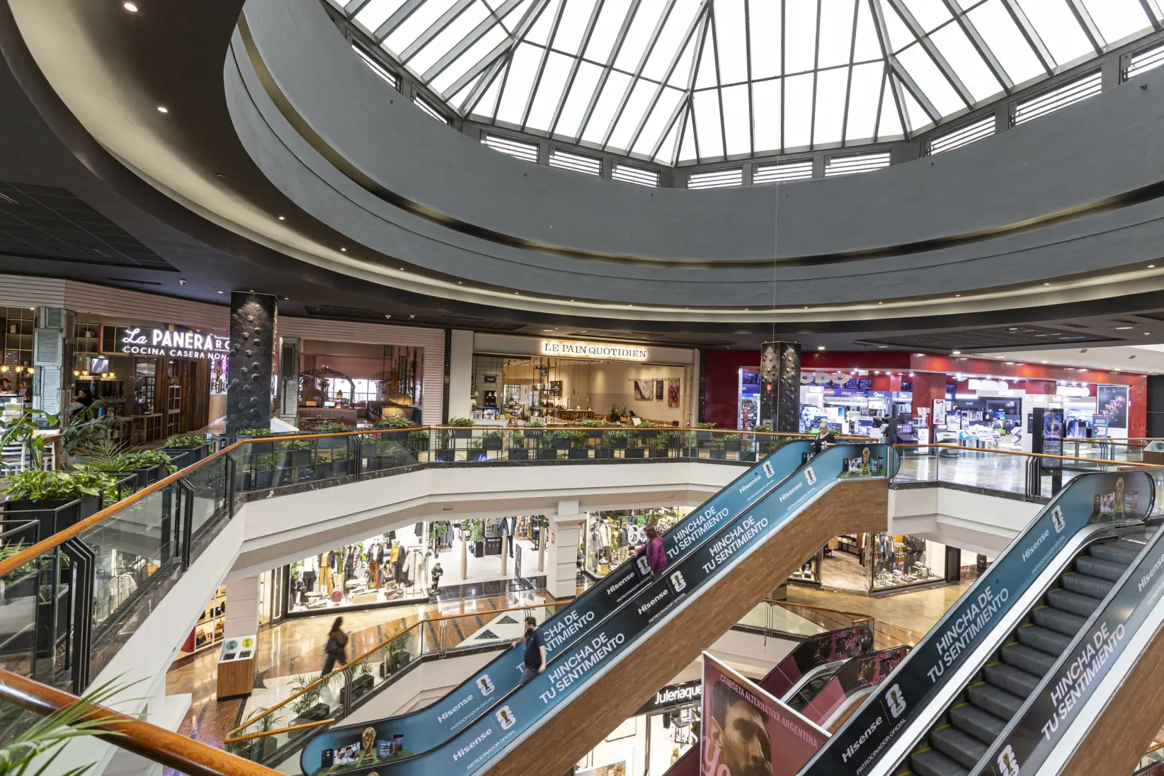 Unicenter suma 85 nuevos locales