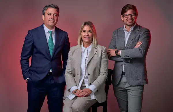 Cómo será el CEO de 2030: menos jerarquía, más humanidad y una adaptación permanente al cambio