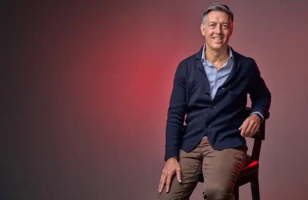Facundo Gómez Minujin, de J.P. Morgan: “Es importante no delegarle la IA solo al área de IT, sino tratarla como un plan de negocios"