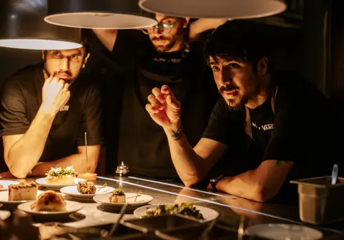 Criado en Lobos, formado junto a Trocca y en cocinas Michelin: el chef que dejó las grandes estructuras para fundar su propio fine dining