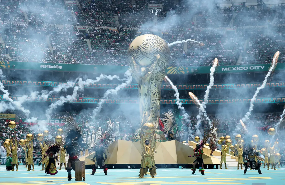 Planeta fútbol: comenzó el mundial de los 13.000 millones de dólares